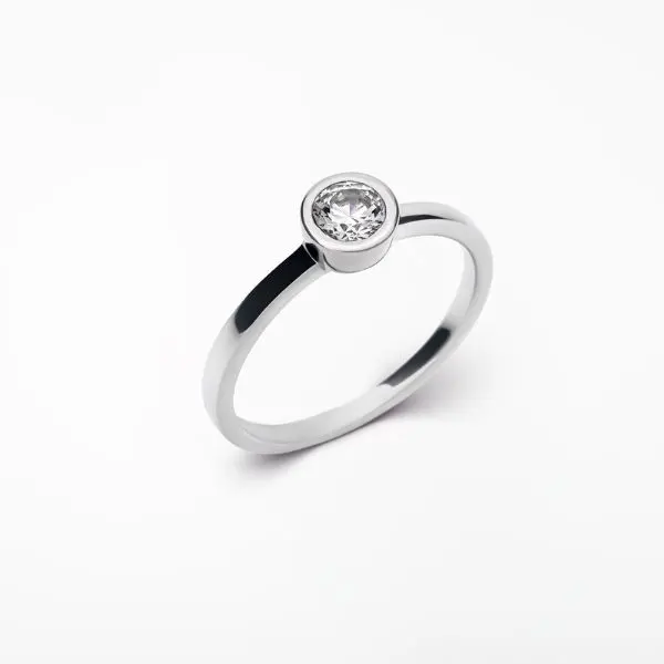 zk8-minimalistycky-zasnubni-prsten-diamant.jpg.webp